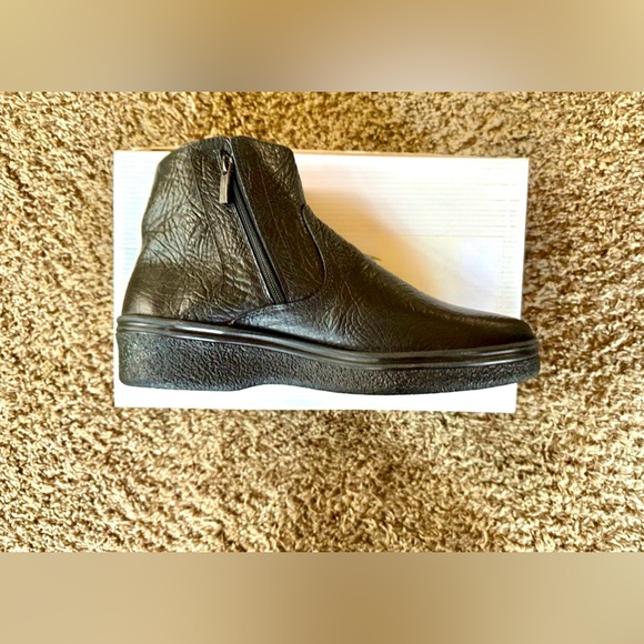 New RARE VINTAGE SALAMANDER Mens Black Leather Double Side Zip Boots - Picture 8 of 12